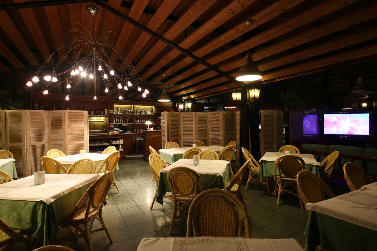 Hotel Il Granaio Порто Мантовано Екстериор снимка