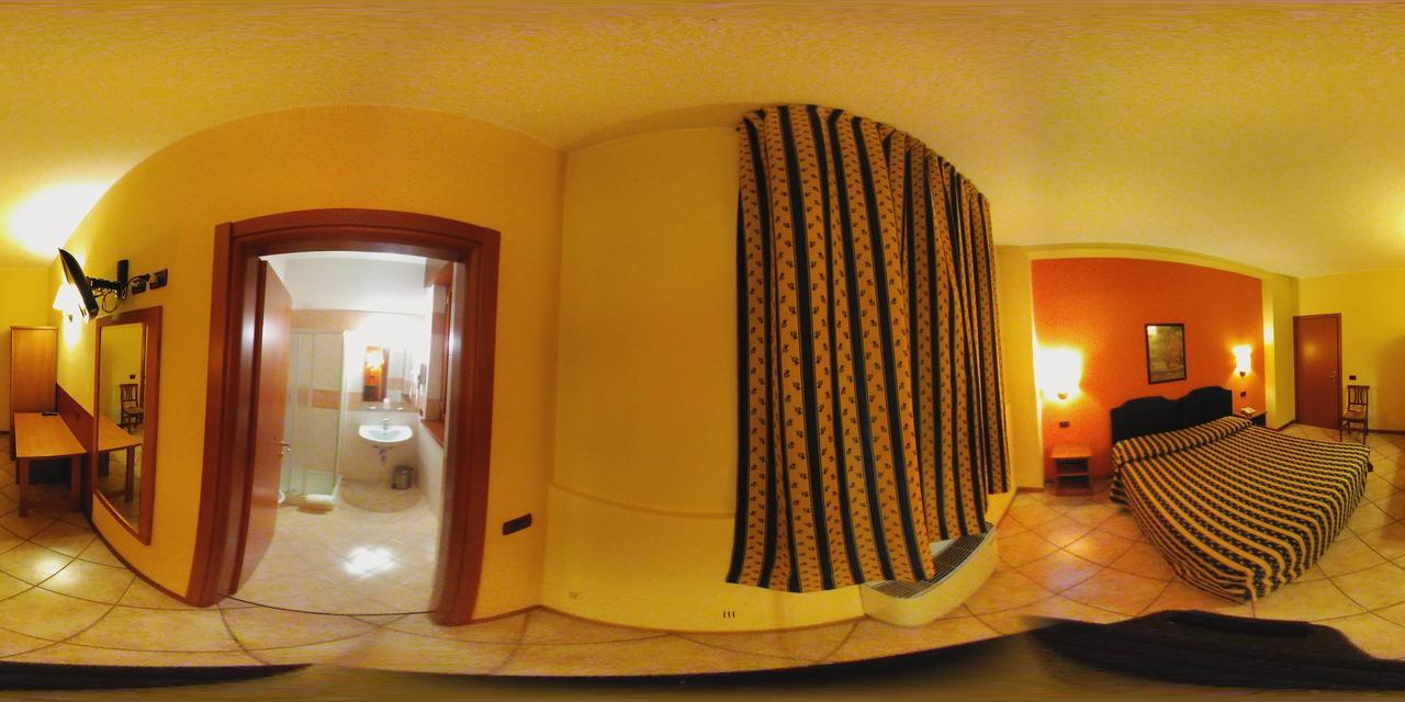 Hotel Il Granaio Порто Мантовано Екстериор снимка